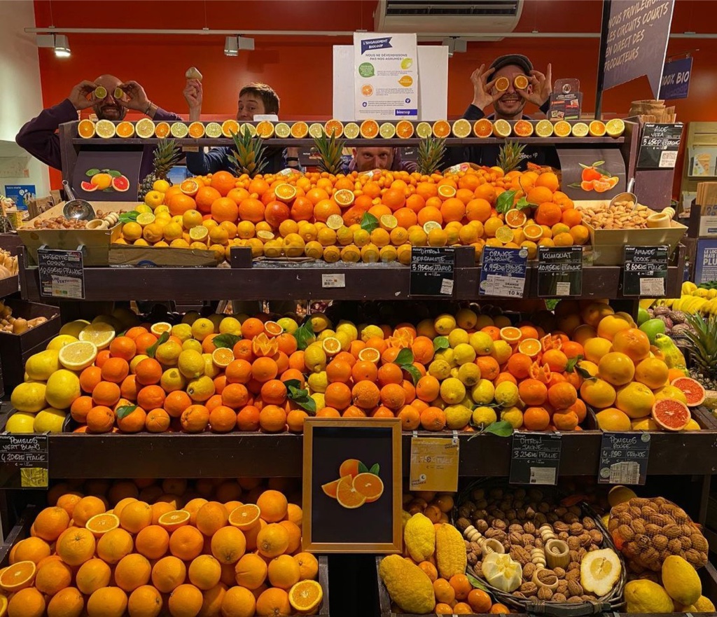 Le rayon fruits et légumes s’engage dans l’anti-gaspi ! Le rayon fruits et légumes s’engage dans l’anti-gaspi !